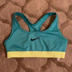 Girls Nike Sports Bra